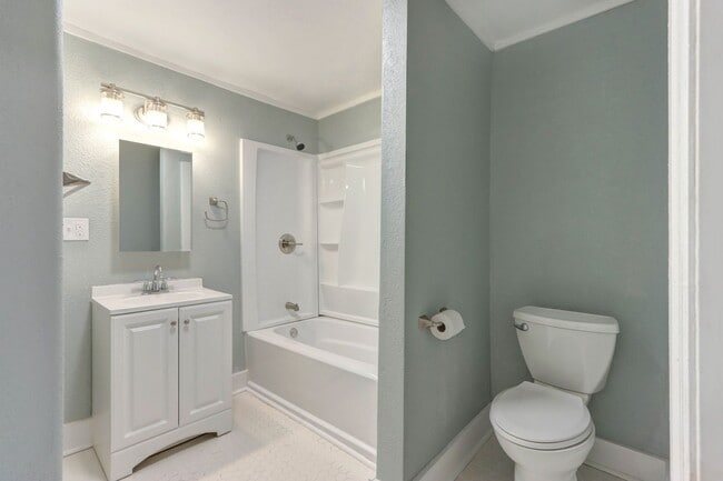 Photo - Renovated single family, fenced yard, close to Historic District/SCAD