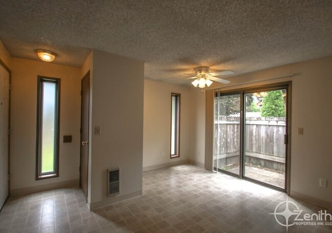 Photo - 2912 NE 86th Ave