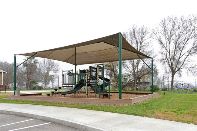 Carolyn Apartments