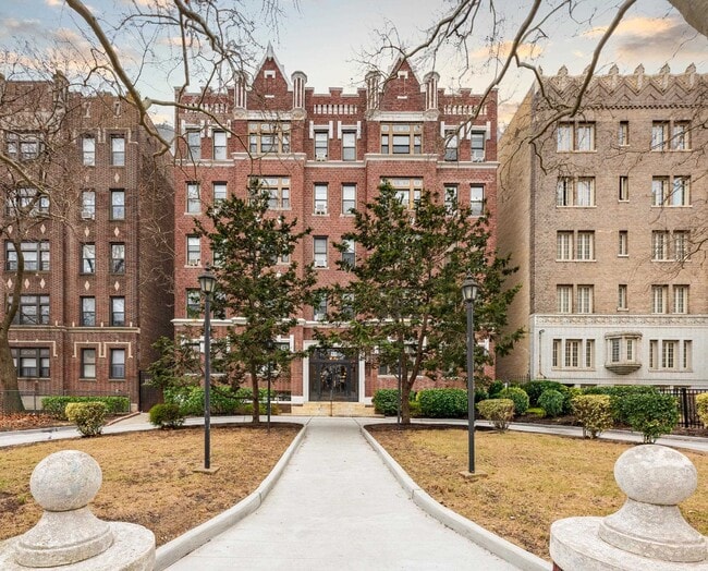 Building Photo - 53 Duncan Ave Unit 34 Rental