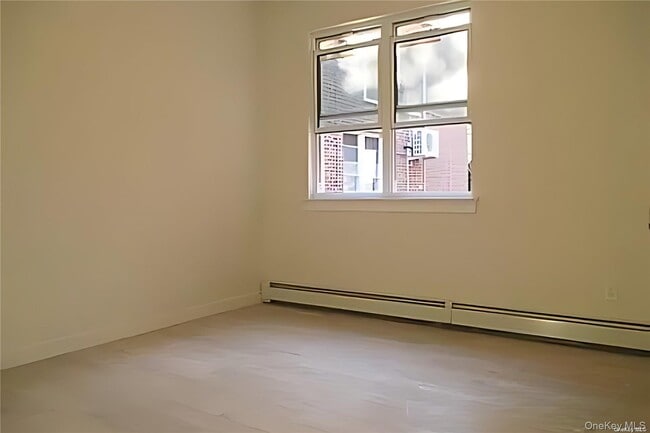 Photo - 28-06 35th Ave Unidad 1