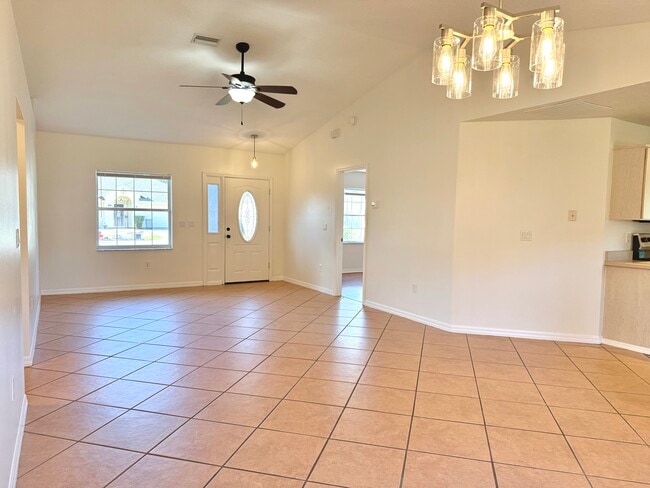 Ent. - 40 Brunett Ln