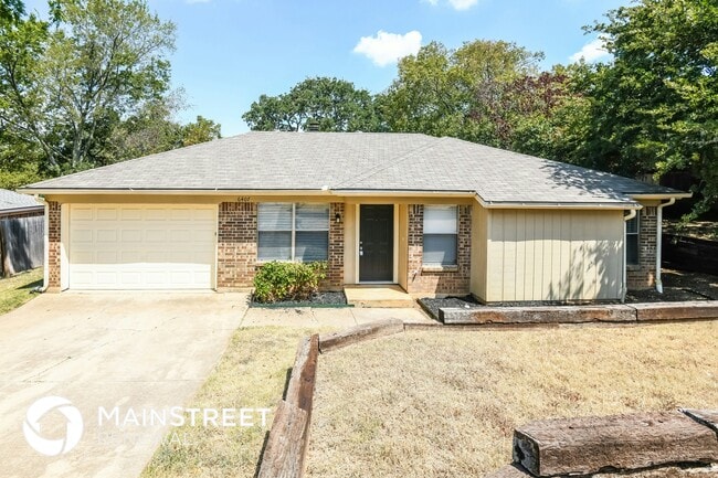 Building Photo - 6407 Woods Edge Dr Rental