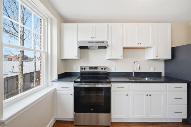 Photo - 41 Richardson Ave Unit 16