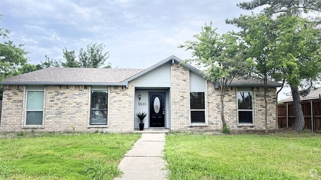 Building Photo - 5533 Sagers Blvd Rental