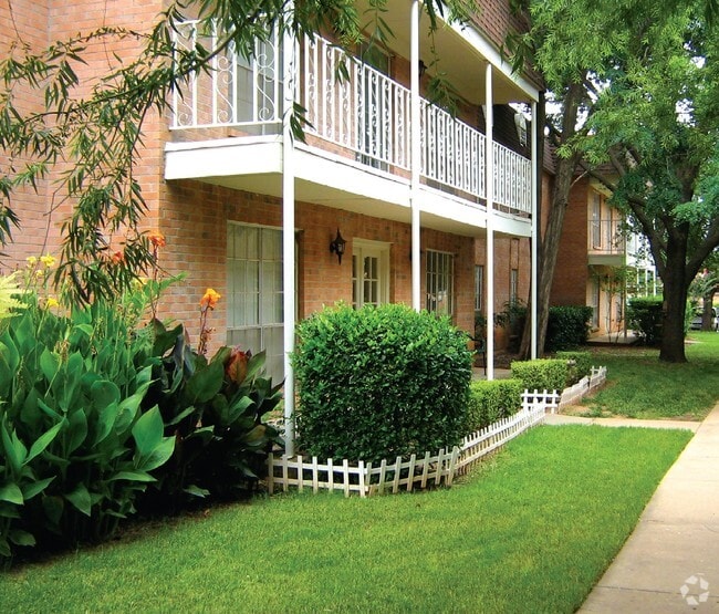 Royale Orleans Luxury Apartments