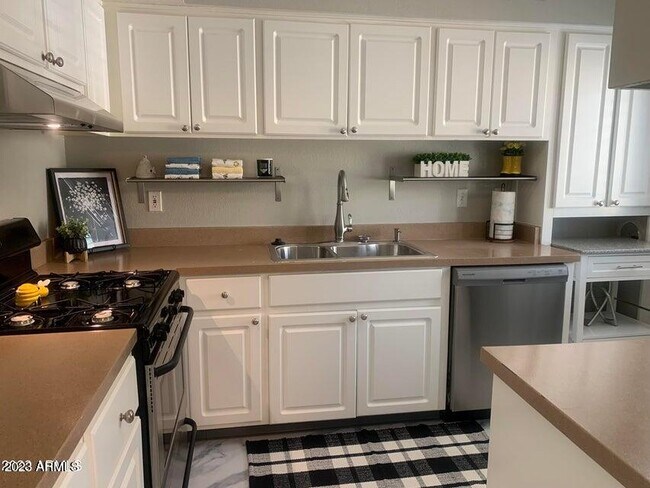 Photo - 7141 N 16th St Unit 223