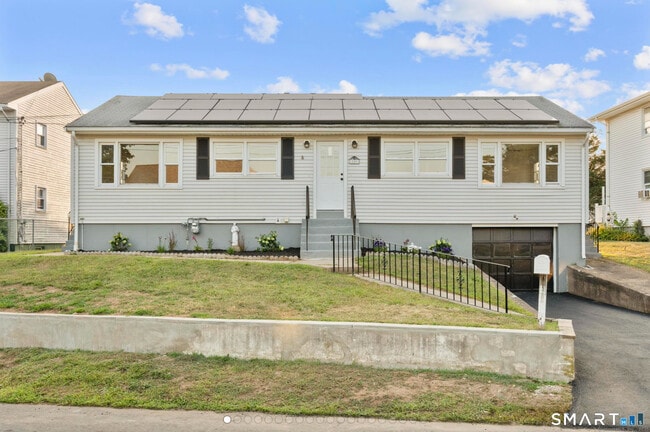 Building Photo - 280 Marion St