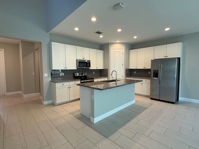Photo - 9028 Kingsmoor Wy