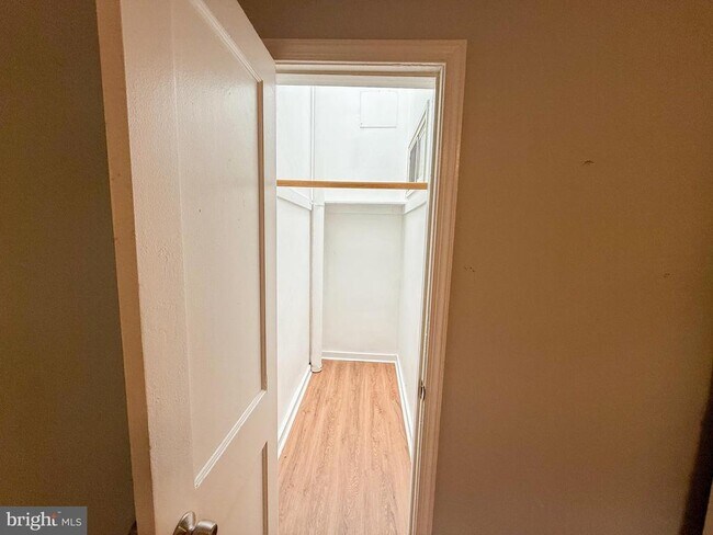 Photo - 102 O St SW Unit 1