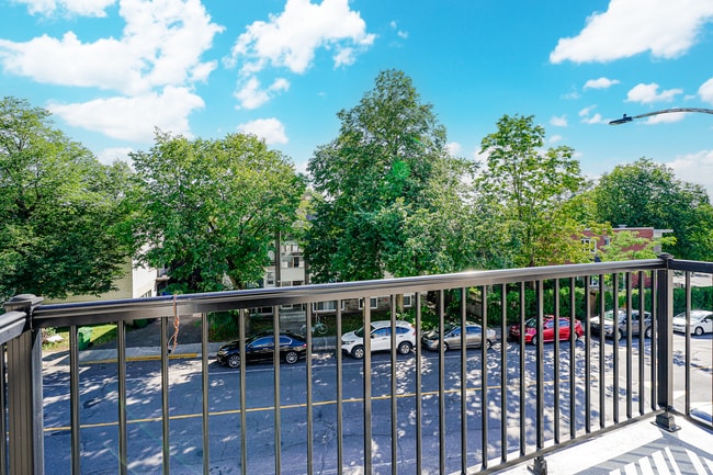 Photo - 1655 Rue Fleury E Unit 15