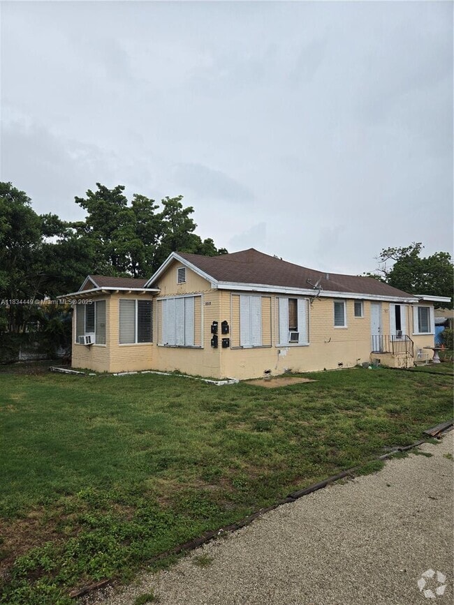 Building Photo - 2215 Fillmore St Unit B Rental