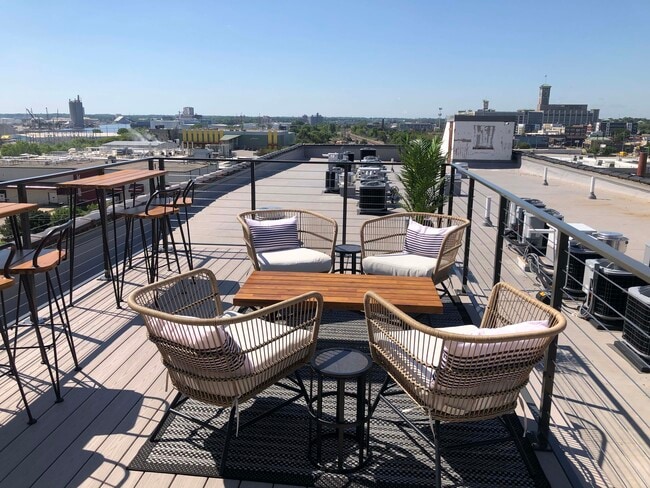 Maxwell Lofts