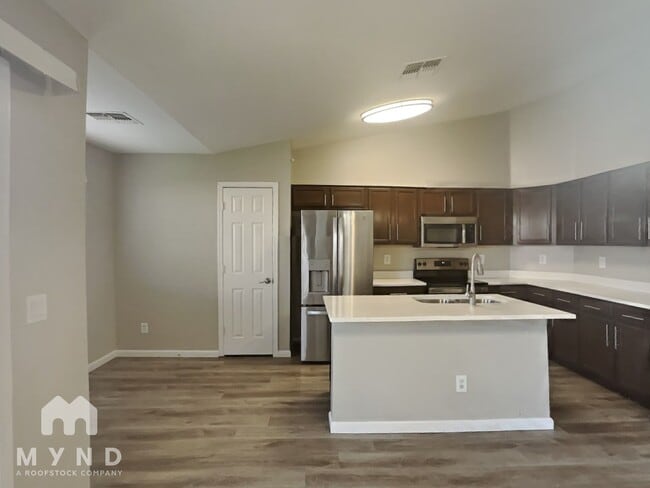 Photo - 3412 W Fraktur Rd