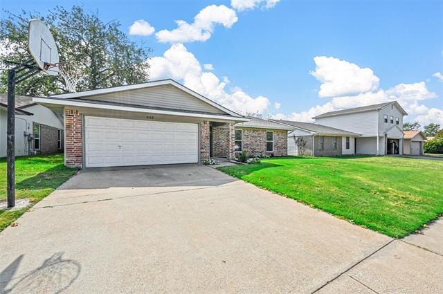 Photo - 618 Shadyglen Dr