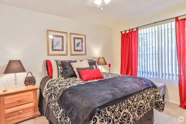 2BR, 2BA