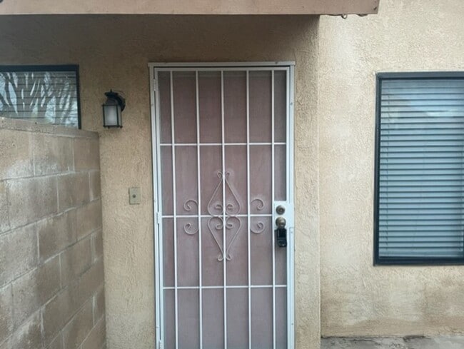 Building Photo - 8502 Laborough Dr Unit Apt D