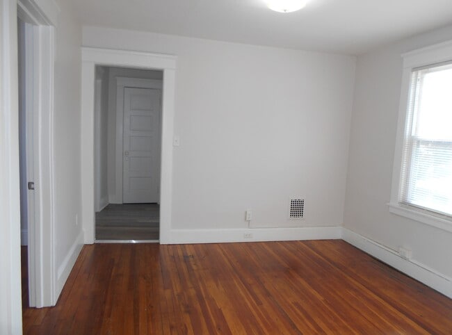 Photo - 53 Anthony St Unit 3