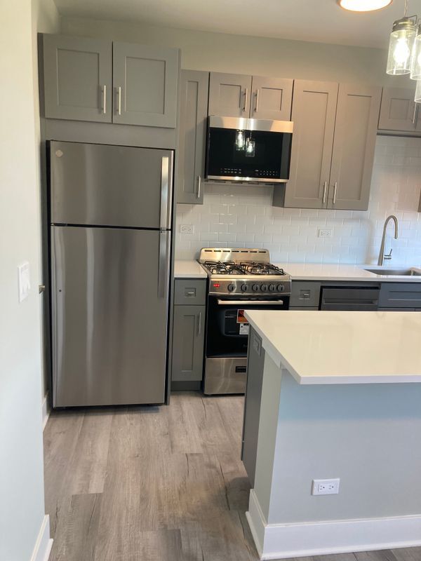 373 Hazel Ave Unit D6