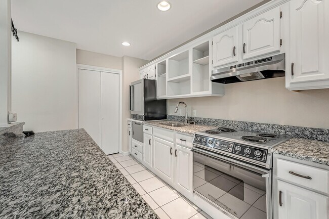 Photo - 297 Wava Ave