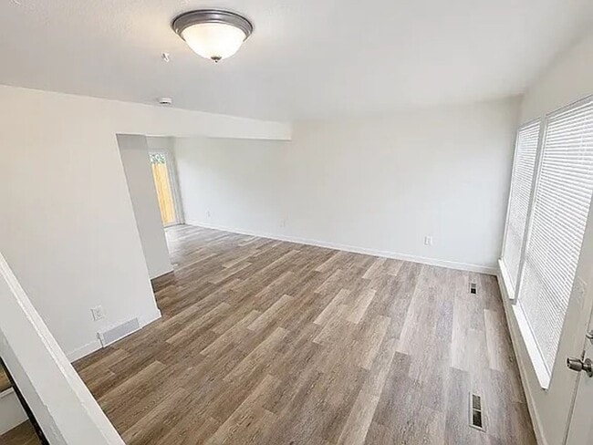 3000 Sumac St Unit 3000 Sumac St 2