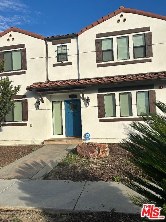 Building Photo - 10224 La Reina Ave Rental