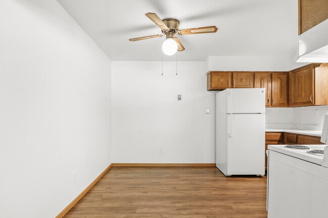 623 Vine St, Wisconsin Dells, WI 53965