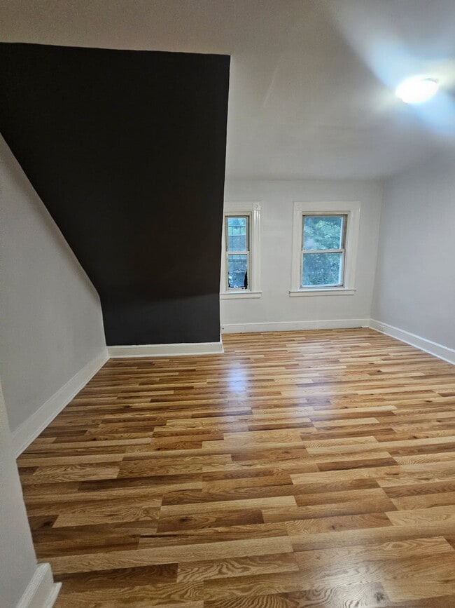 Photo - 24 N 18th St Apartamentos Unidad #3