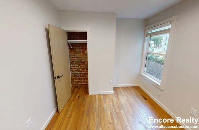 Photo - 2 Belvidere Pl Unit #3