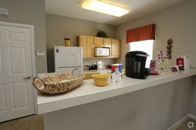 Casa club - Woodwind Villa Apartments