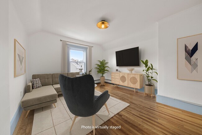 Photo - 69 Endicott St Unidad 3