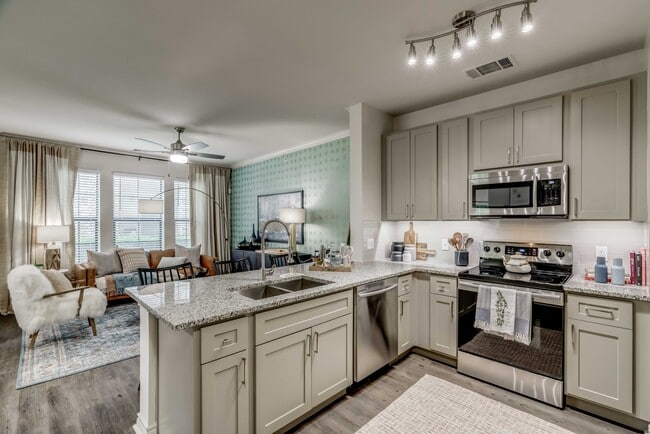 Building Photo - Cortland La Villita Rental