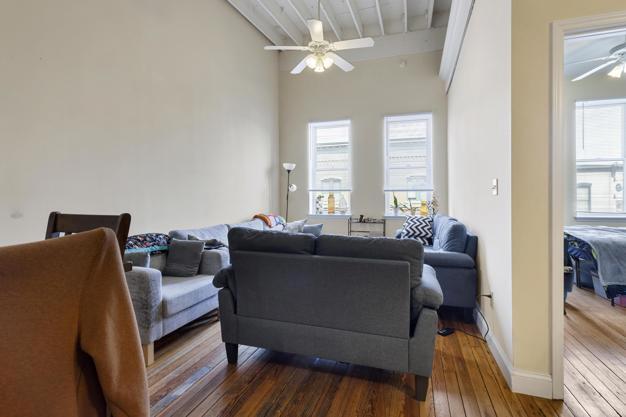 Photo - 1145 E Main St