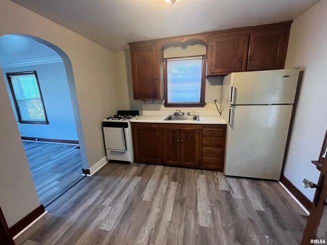 262 Johnson St Unit 4