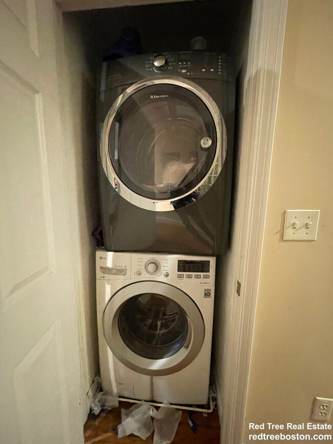 Photo - 30 Circuit St Unit 3