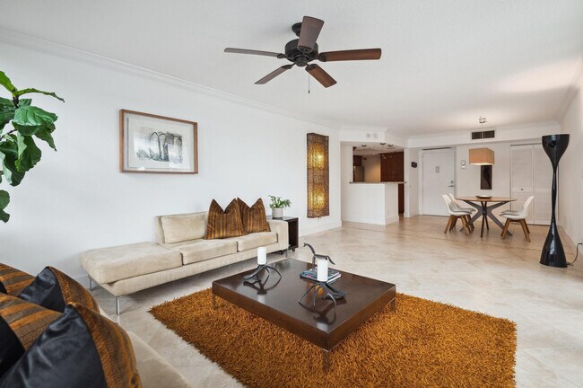 Photo - 1170 N Federal Hwy Unidad 311