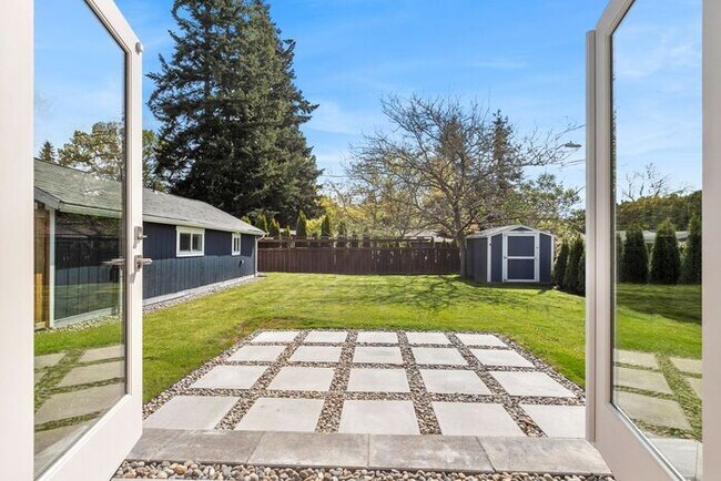 Photo - Custom Arbor Heights Bungalow with AC and ...