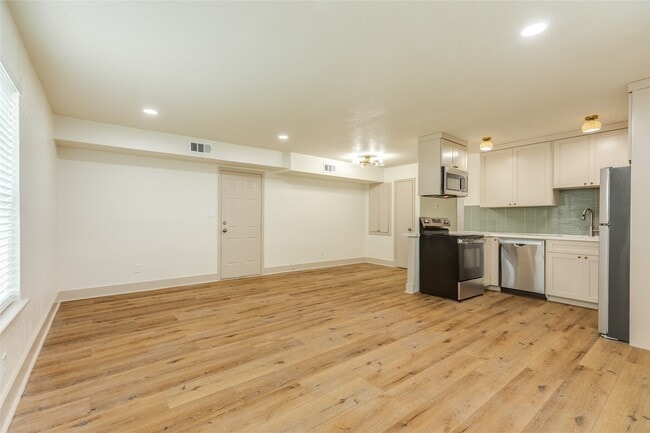 Photo - 2305 55th St Unit 6