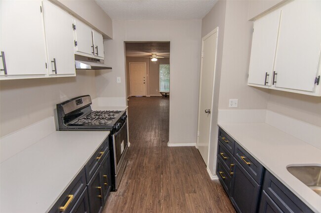 Photo - 1639 Northwood St Unit 1639