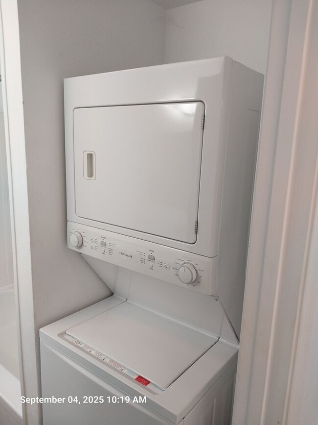 Photo - 1011 SE Locust St