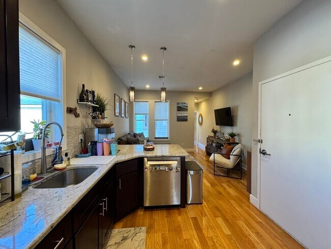 Photo - 56 Grace St Unit 2L