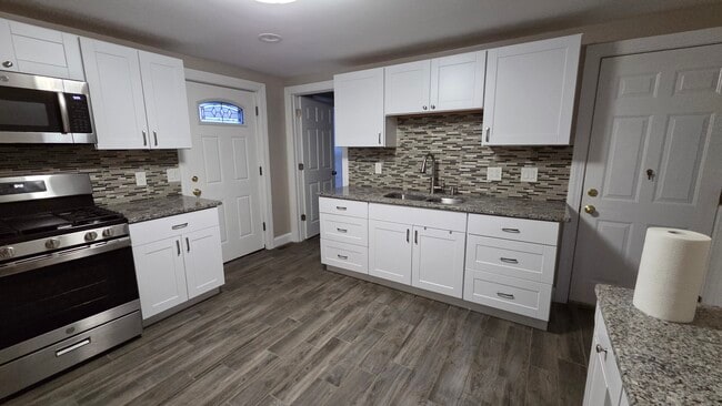 Kitchen - 241 Jackson Ave Unit 241 Jackson