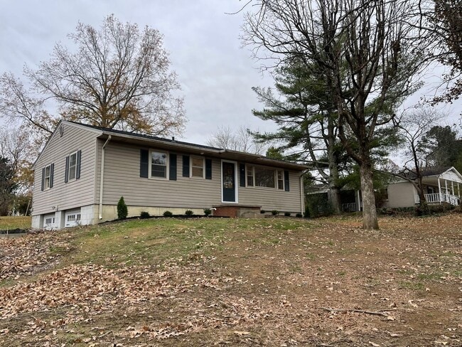 Photo - Fully Furnished House in Benton City Limits