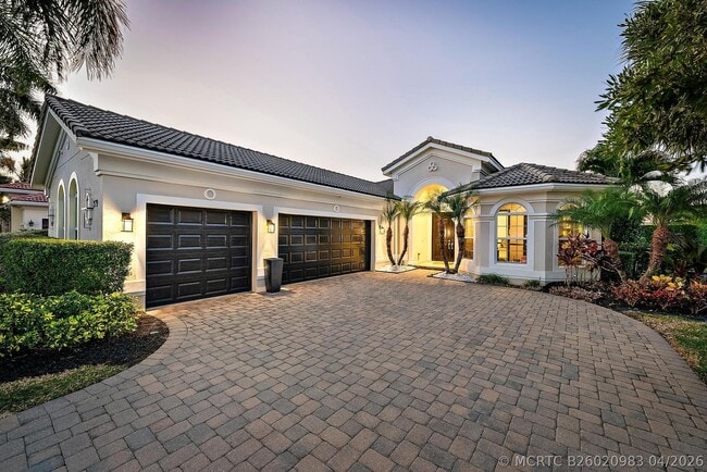 Photo - 279 Carina Dr