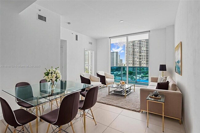 Building Photo - 1945 S Ocean Dr Unit 704 Rental