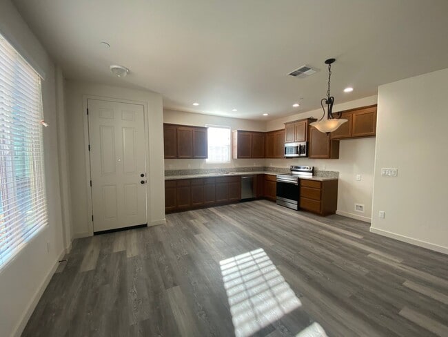 Photo - Gorgous 3 Bedroom 2.5 Bath Home in Gated Winding Meadow Village