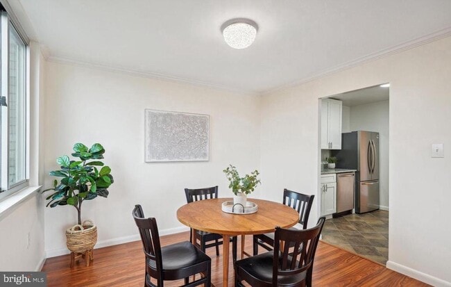 Photo - 3245 Rio Dr Unidad 915