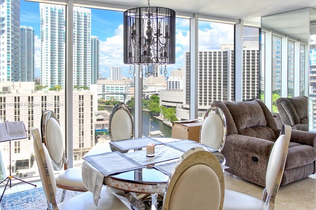 Photo - 475 Brickell Ave Condo Unit 1615