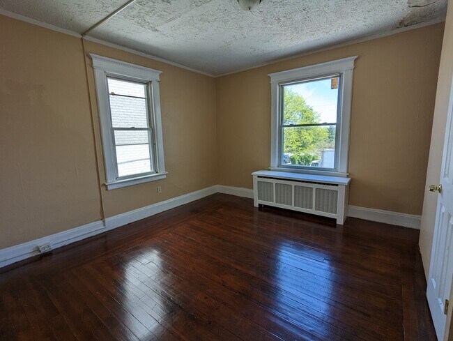 Photo - 363 New Park Ave Unit 2nd Floor