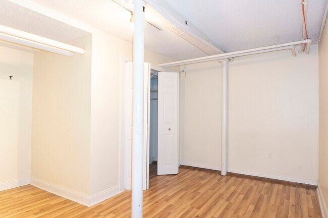 Photo - 1777 Commonwealth Ave